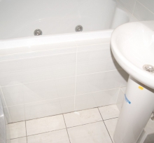 Пример установки сантехники «под ключ» в ванной комнате мастерами компании «Руки из плеч» в Москве